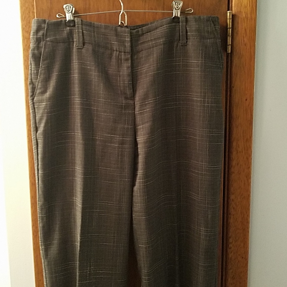 Tall Gray and White Pants